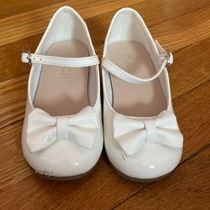Girls dress shoes with bow